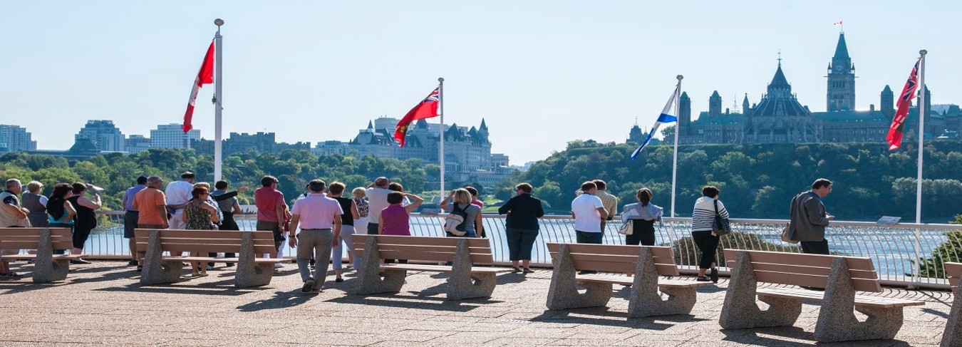 ON - CMC-Canadian-Museum-Civilization-summer-lookout-parliament-exterior-Credit-Ottawa-Tourism