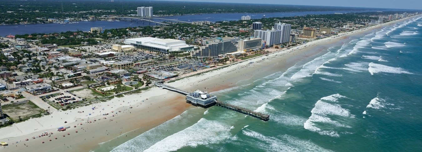 FL, Daytona beach, pier and Halifax River